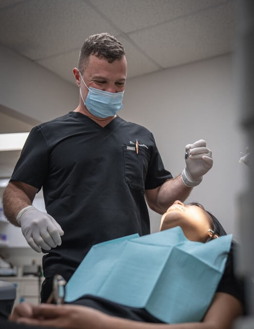 Contact Top-Rated Brooklyn Dental Implant Expert